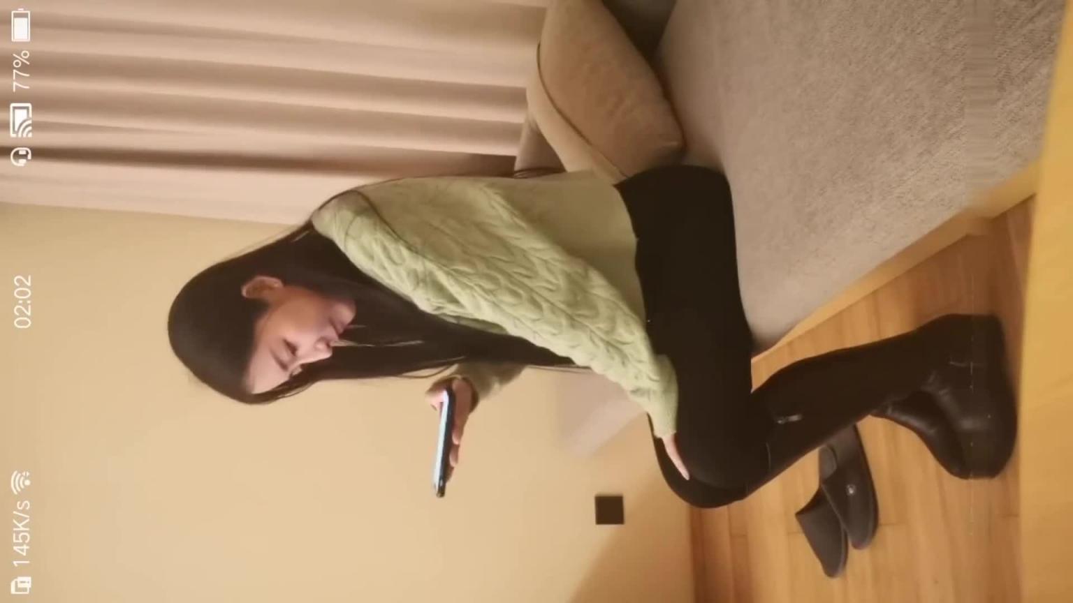 【绝版资源-很多人找的邻家女孩】羞涩甜美唾液舌吻,主动口爆 预览截图 1