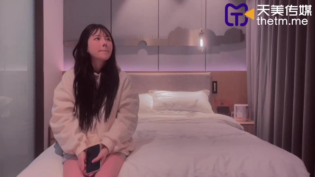 约啪极品白皙稚嫩少女 预览截图 1
