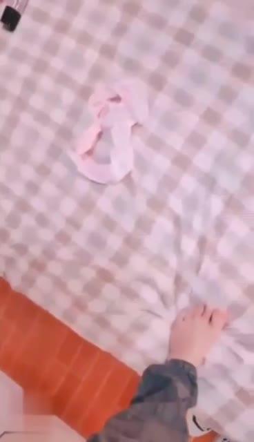 抖音网红甜美萝莉 萌白酱陪睡泄密门 预览截图 5