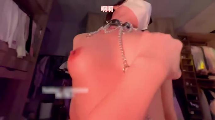 铁链调教美臀美鲍小女儿 淫语不断 最爱爸爸的鸡吧 预览截图 1