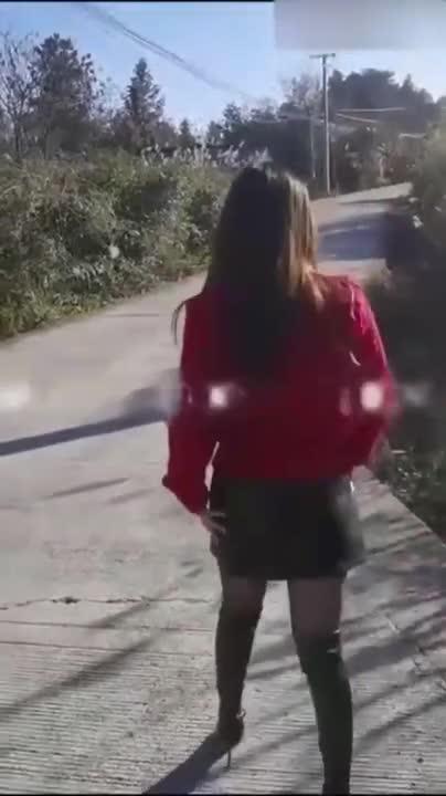 史上最强母子乱伦,快手网红人妻勾引写作业儿子乱伦,儿子处男给了亲生母亲 预览截图 10