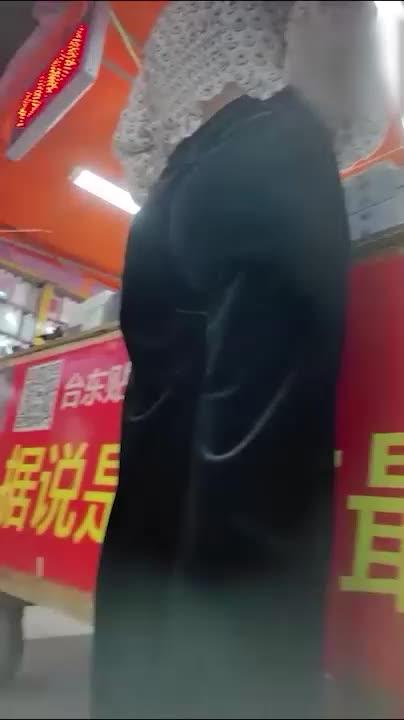 【商场抄底8部合集】高清抄底高颜值大长腿美女裙底是 预览截图 2