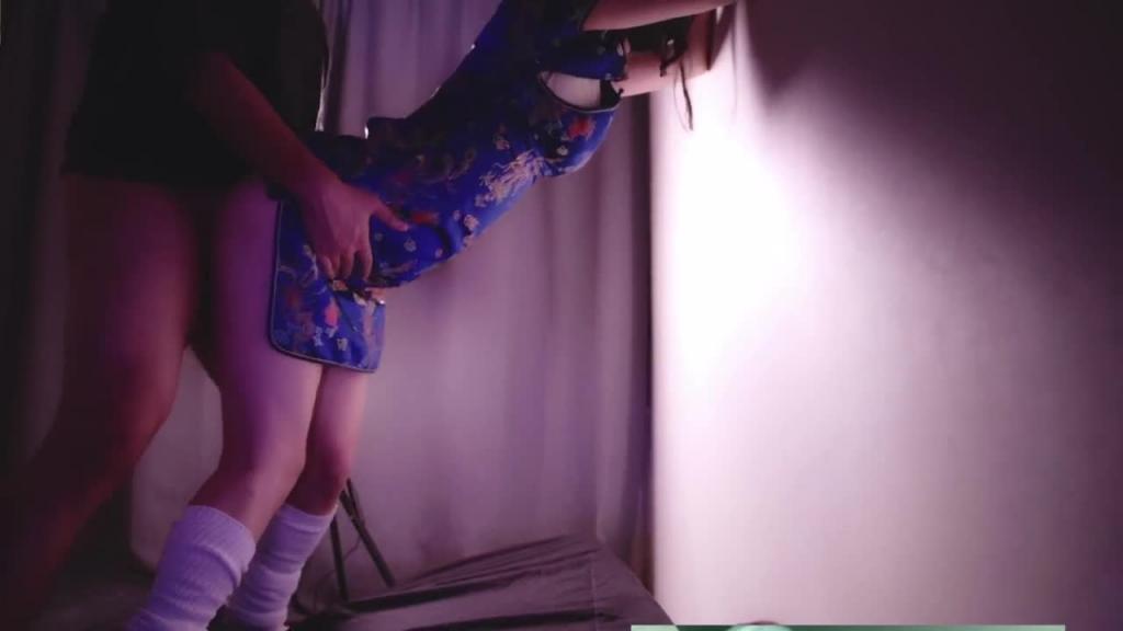 蓝色旗袍少女 预览截图 9