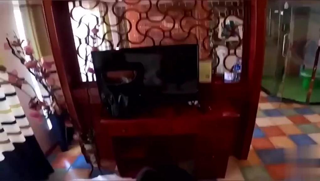 勾搭Pua上海舞蹈系校花全过程!开奔驰接女孩放学到酒店干炮一字马各种高雅姿势 预览截图 4