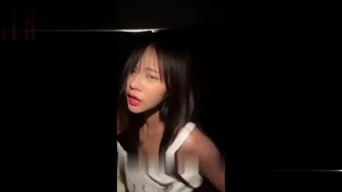 渣男泄密车震后入啪啪巨乳正妹 预览截图 6