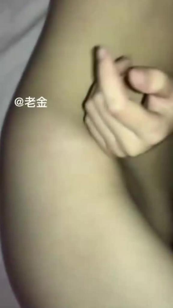 诱骗邻居家学生妹,强行破处!大神手把手教学勾搭高中生,意外发现还是个处女 预览截图 7