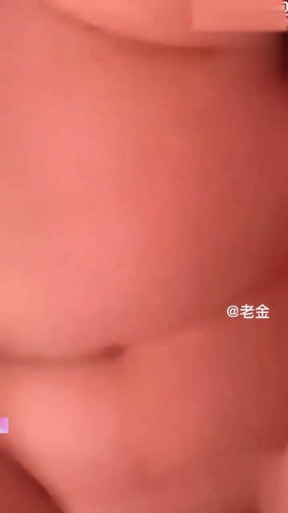【母子】东北母子乱伦神作,我操后妈5次,真实和50岁风韵犹存继母乱伦 预览截图 2