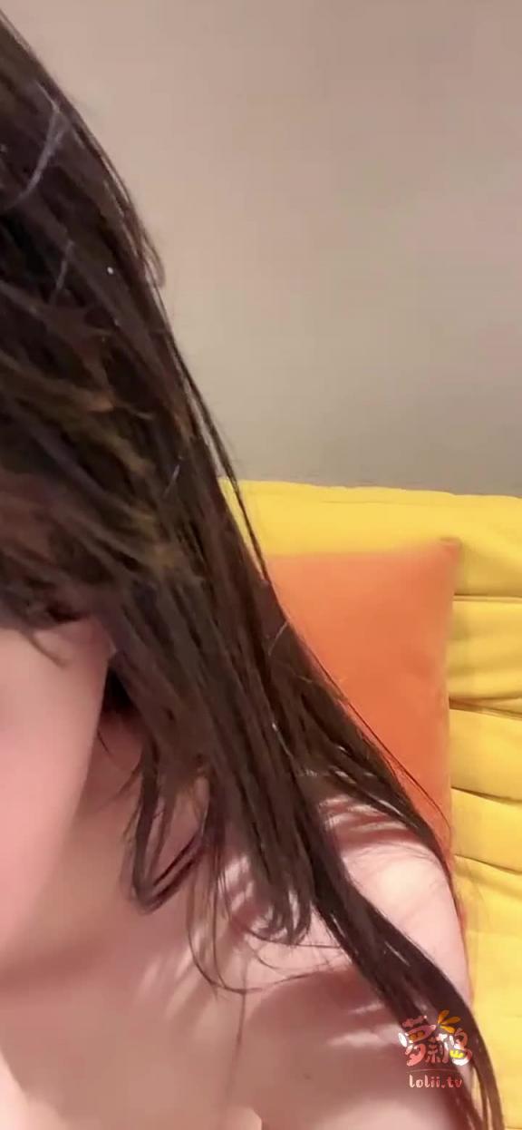 【学生妹】高中生的青春,粉嫩学妹和男友做爱自拍流出,超粉嫩骚穴看的流口水!!独家完整版 预览截图 9