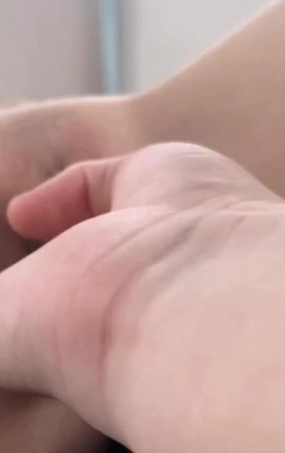 【师生恋】苏州私立中学班主任---‘包皮哥’鸡巴包皮那么长也不割，还带着女学生在教学楼顶楼玩户外操逼 预览截图 2