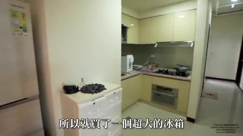 开箱霏霏老师家长这么大依然跟妈妈睡 预览截图 11