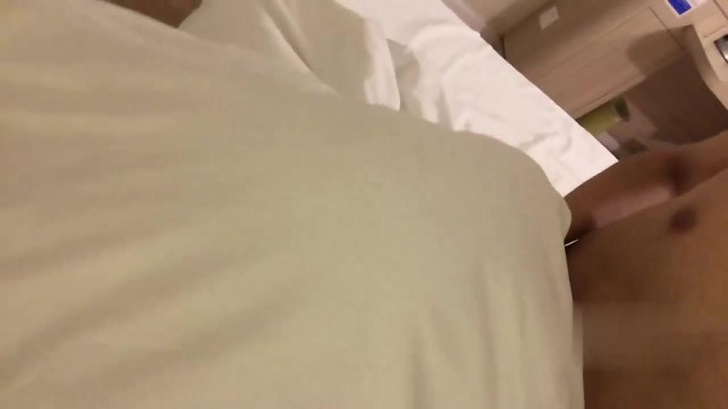 单纯苗条身材小姐姐被渣男慢慢调教成骚母狗各种啪啪干完B洞干屁眼! 预览截图 5