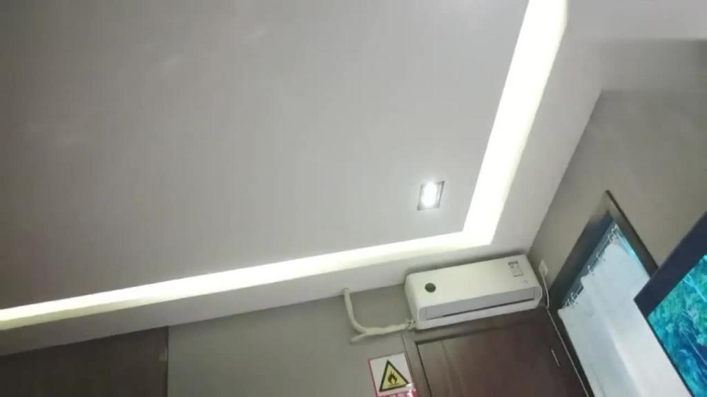 【嫂子】真实嫂子被小叔子强奸内裤都撕破了非要操逼今天 预览截图 2