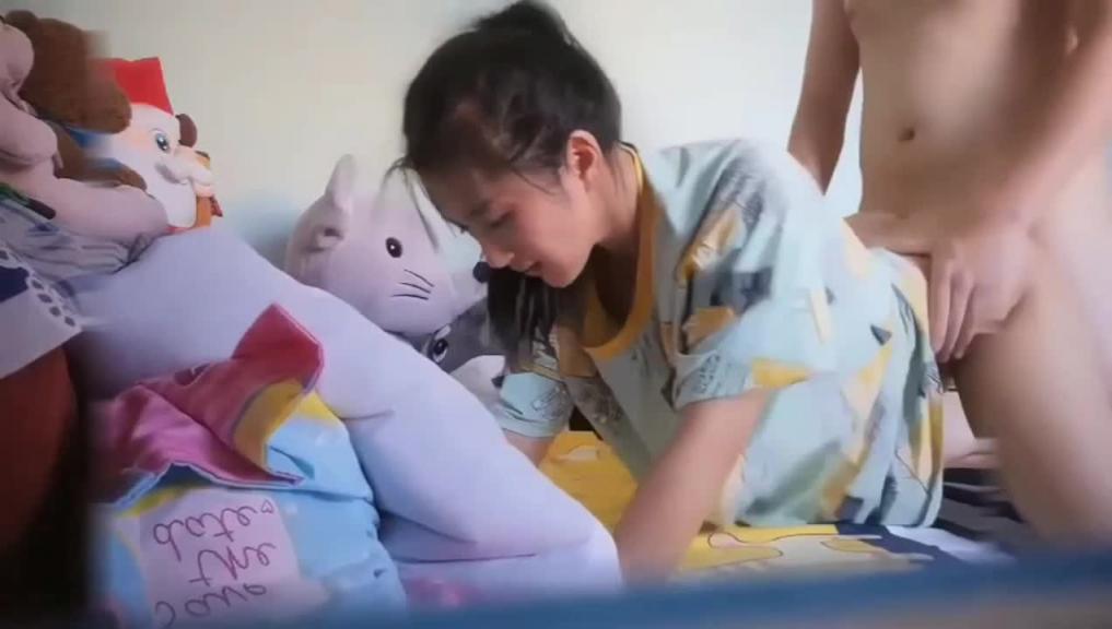 儿子出门打工儿媳妇就和老公公搞 预览截图 5