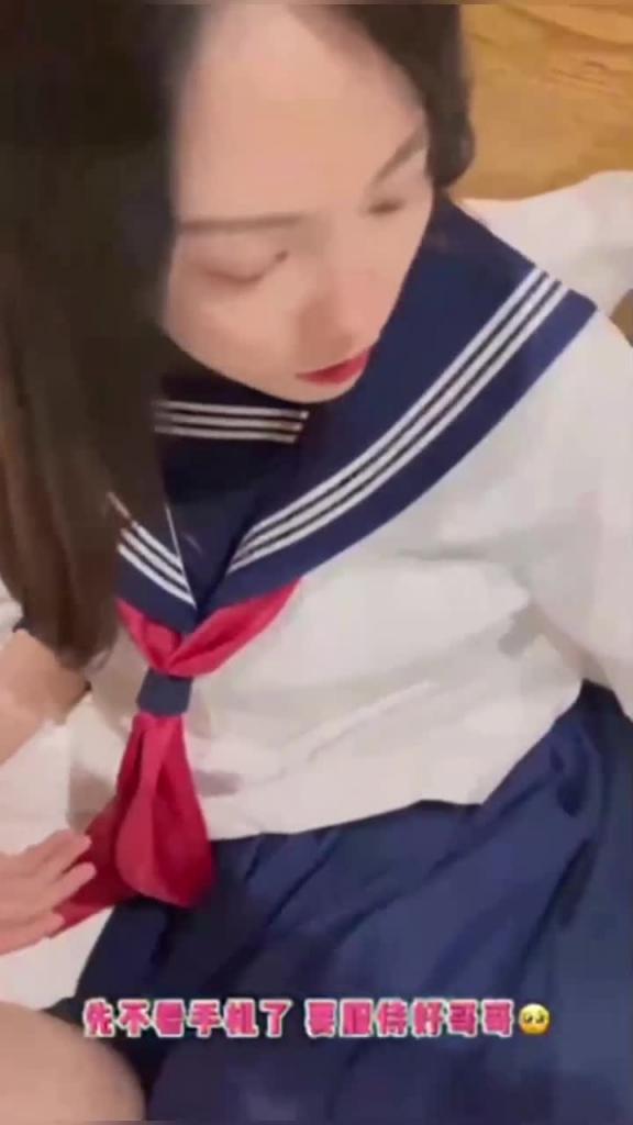 【劲爆勐料】护士【吴新园】被绿帽老公泄密,外边清纯可爱的白衣天使医院取精,jk制服啪啪内射 预览截图 3