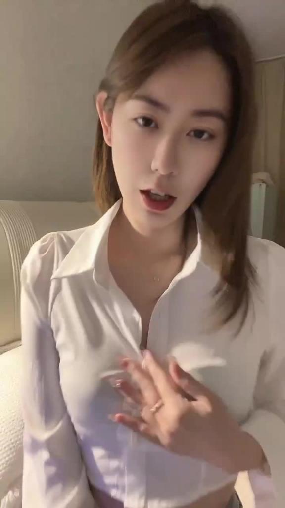 哥哥快来干我！！！水好多 预览截图 2