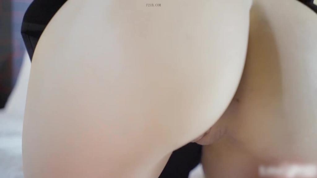 JVID 婕咪 裸体上身的JK服 极品美臀美腿写真 预览截图 8