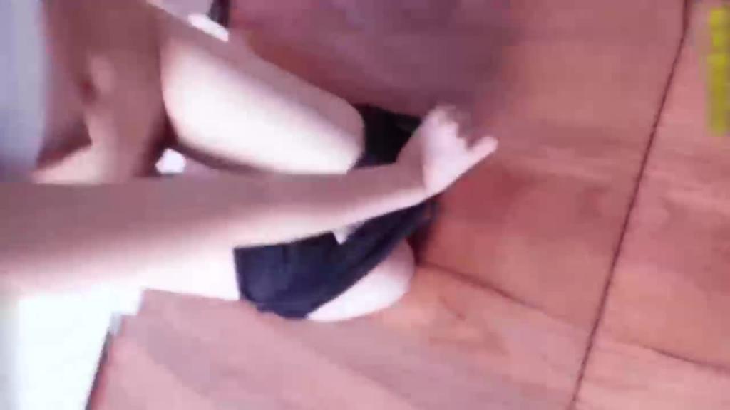 双马尾萝莉少女自慰喷水 预览截图 7