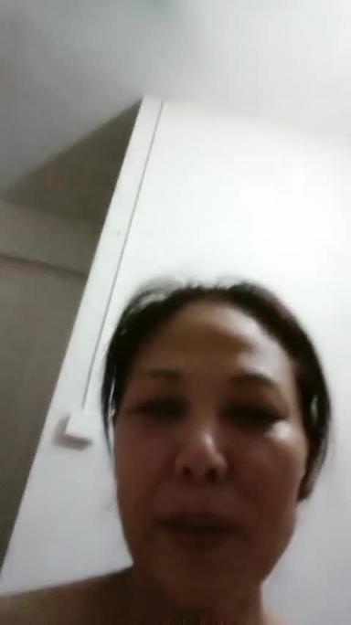 真实母子乱伦 妈妈女上位被儿子干到高潮 预览截图 7