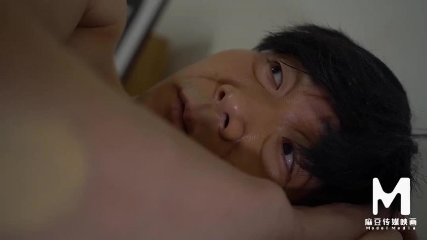 MMZ-066 父亲的救赎-恋父情结裸身诱惑 预览截图 3