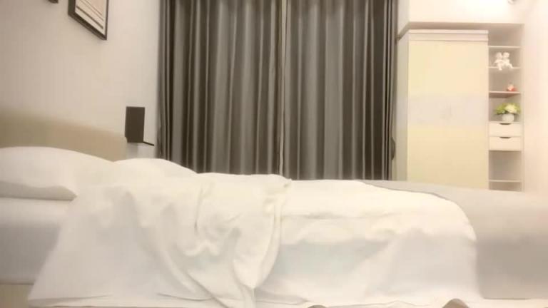 【勾搭良家】勾搭齐逼短裙饥渴良家，背着男朋友网聊约炮 预览截图 3