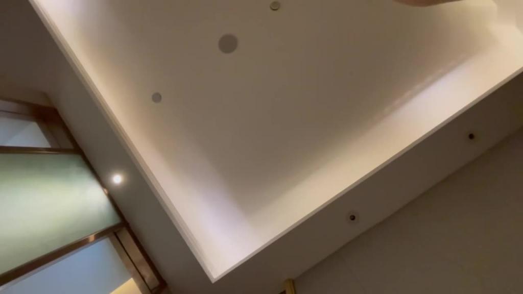 【极品粉穴萝莉】在读卫校细腰美臀小护士啪啪视频被渣男泄露 预览截图 7