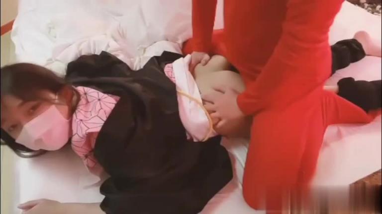 男女主双COS 太好玩了 预览截图 6