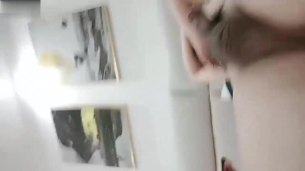 调教极品萝莉,表情羞涩很羞耻,声音很淫荡 预览截图 11