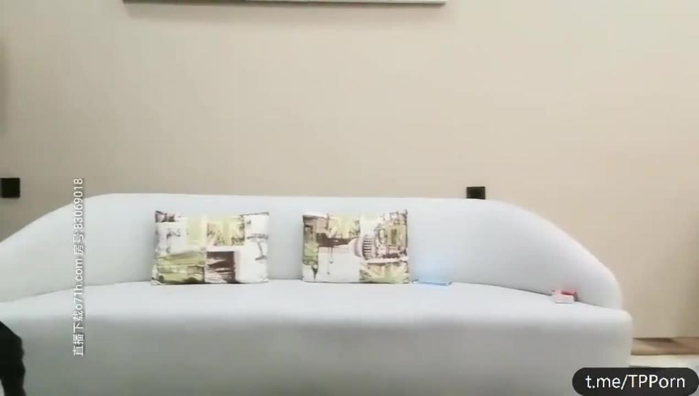 约了个了长相清纯妹子啪啪,乖巧软萌让乔总越干越吉 力~ 预览截图 7