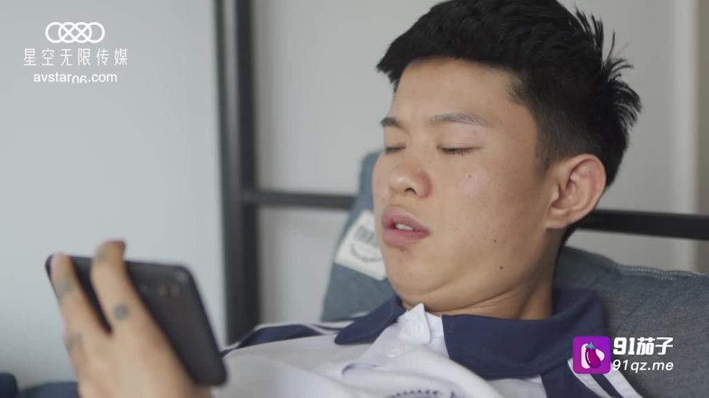 XK8024技校色情风波-学生为钱在校自拍自演性爱大片 预览截图 2