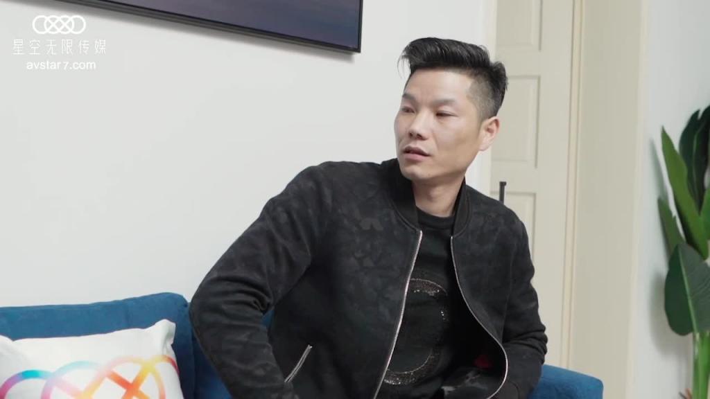 XK8127寂寞少妇魅惑女儿家庭教师 预览截图 2