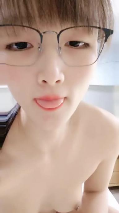 大四女学生为通过论文被导师爆操到内射 预览截图 7
