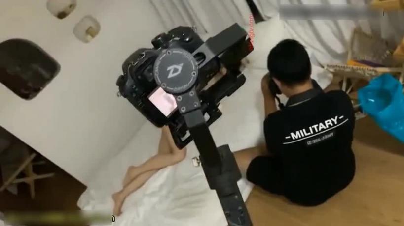 高颜值长腿嫩模【宝儿】百合舔逼高潮迭起 预览截图 5