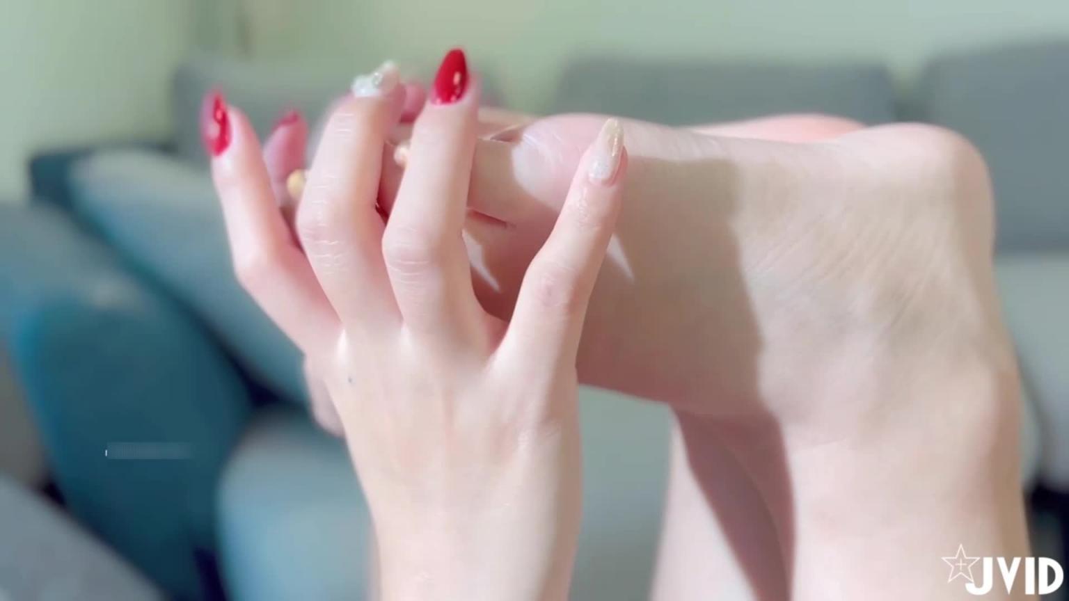 极品四点全露嫩模女神 肉包 瑜伽家教师 传授性爱持久力开腿诱惑细腻粉 预览截图 3