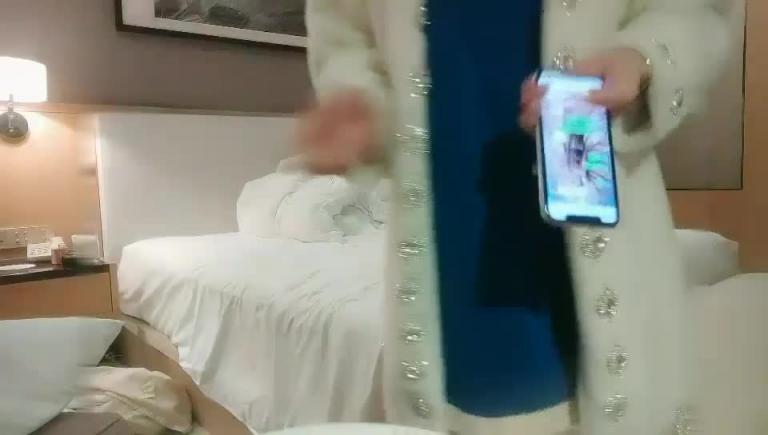 高颜值KTV妹子第二炮,扣弄舔逼上位骑乘大力勐操呻吟娇喘 预览截图 6