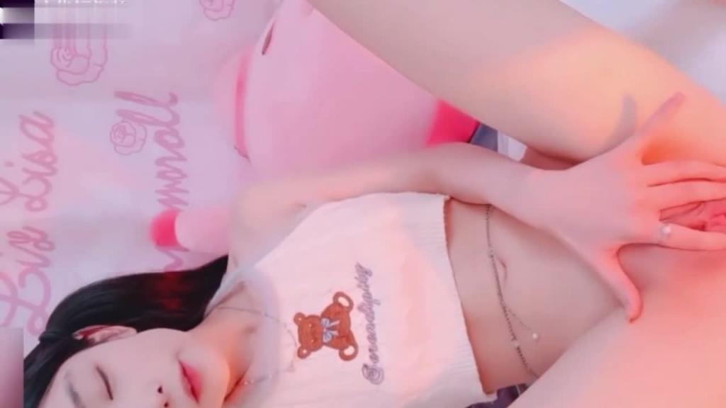 文静乖巧马尾少女自慰干净无毛逼 预览截图 1