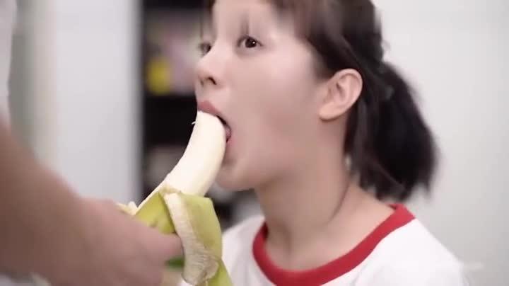 国产AV近亲之间的荒唐性爱 预览截图 3