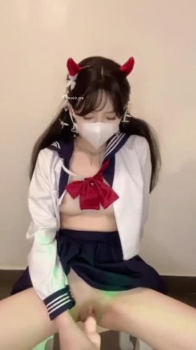 JK骚母狗白丝美腿自慰嫩穴 预览截图 9