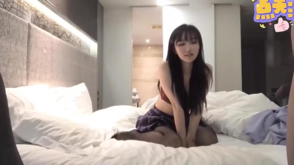 福利-精选探花 约操抖音三十万粉丝网红美少女 黑丝后入打桩人间极品颜值 预览截图 3