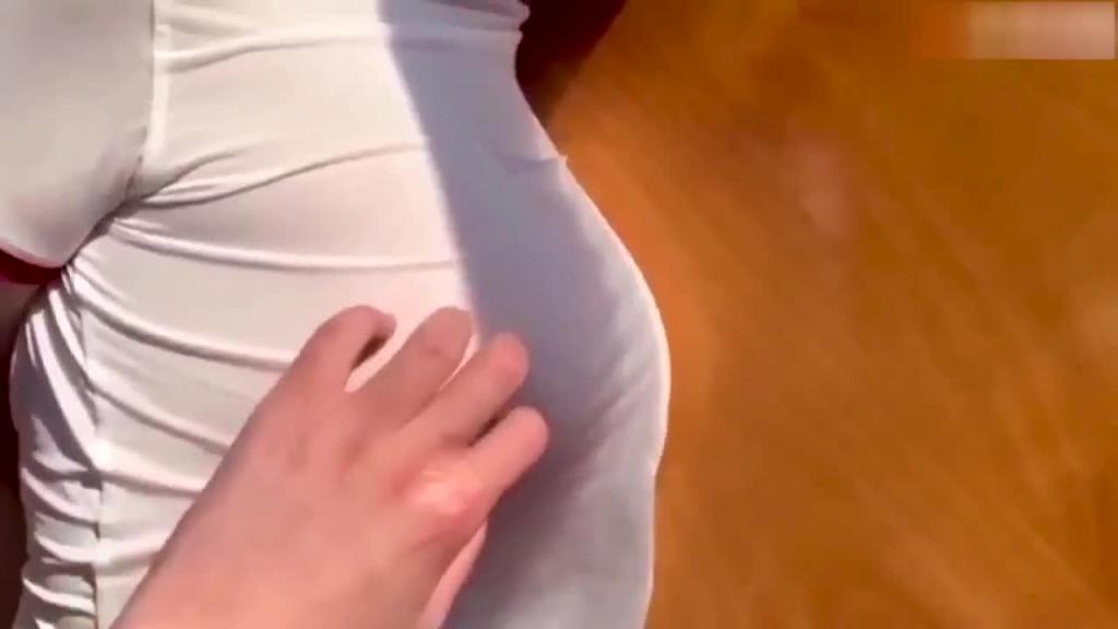 【爱萝莉】刚满18岁极品超级嫩模小萝莉 预览截图 2