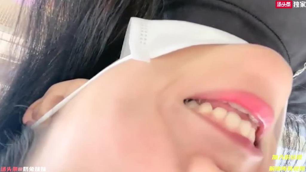 身材极似杭州郑女士的少妇 户外勾引修理部老板 假借面试到饭店厕所操屄 预览截图 10