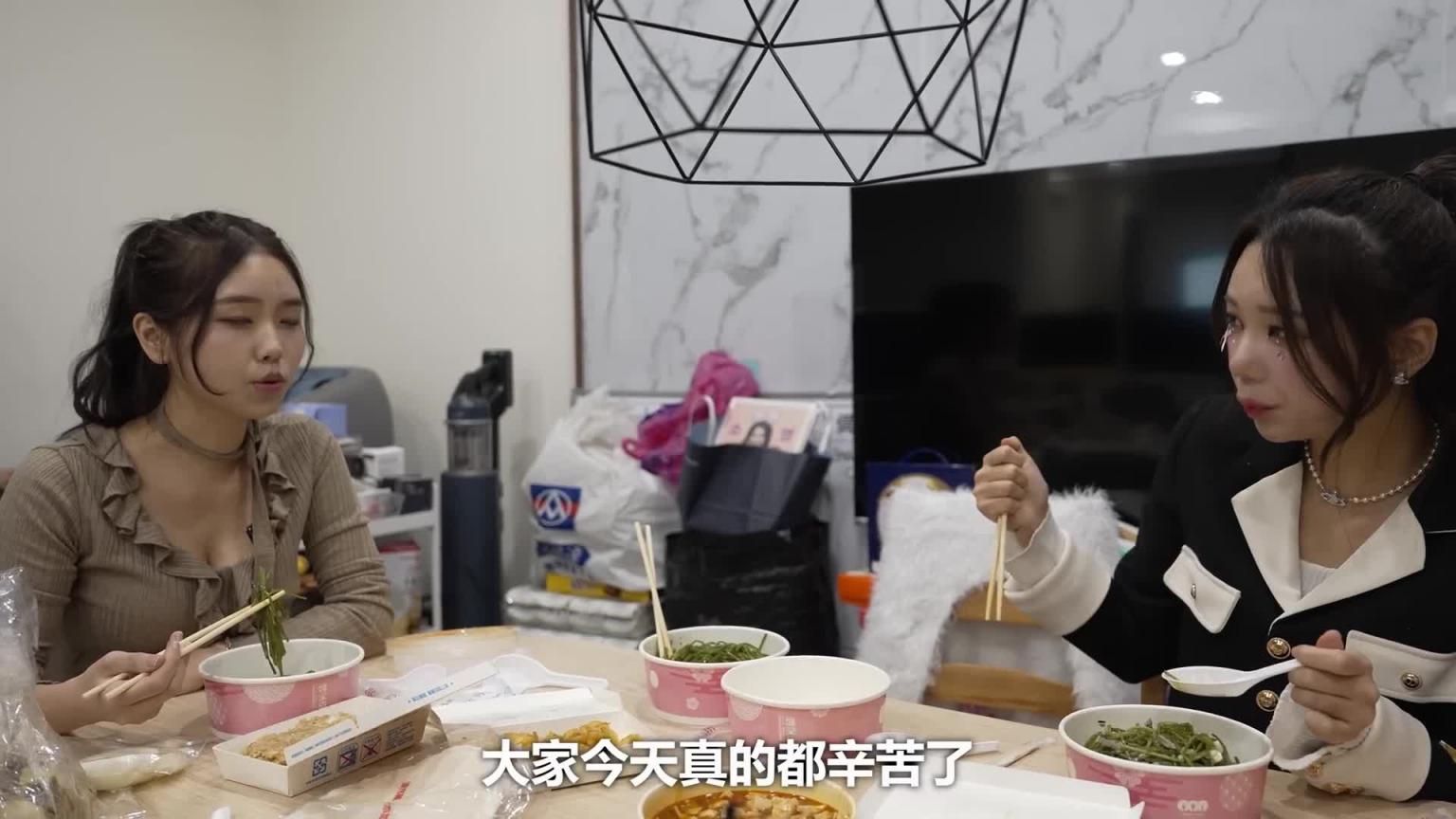 在韩国一边打工一边维持啦啦队活动的两个人... 终于在台湾成为了啦啦队 预览截图 11