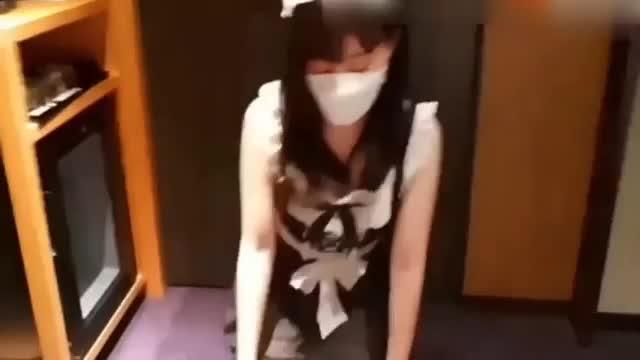 巨乳长腿完整版被老公出卖换妻【绿帽淫妻】幼 4P混战梁呦呦”女神 预览截图 6