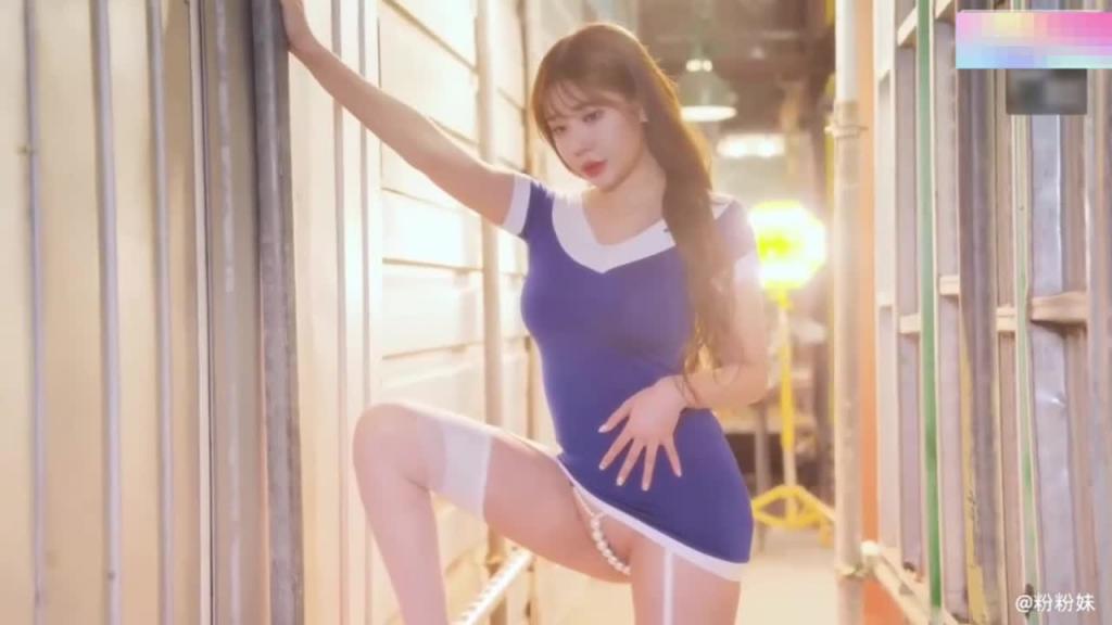 韩国辣模“闵汉娜”情趣写真大片现场拍摄花絮流出 预览截图 1