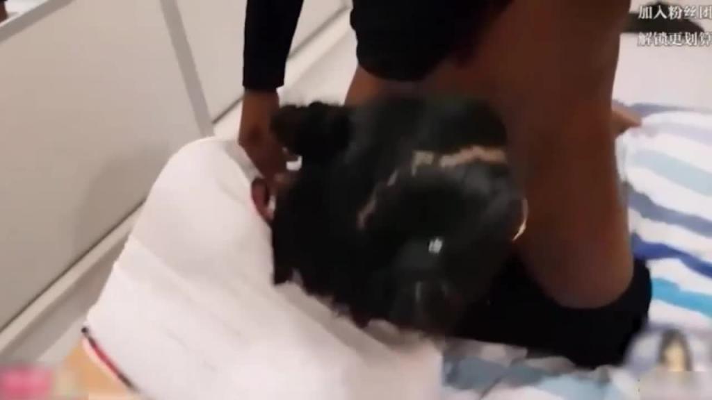 反差婊女神留学生“刘玥”经典黑人篇，富家女孩被爸爸的黑人司机虐操 预览截图 7
