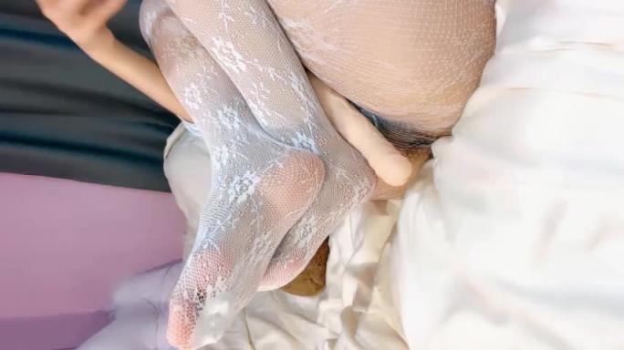 清纯学生妹首次操逼大秀菊花塞着 预览截图 3