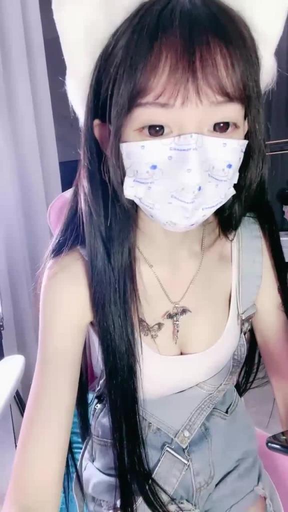 【网红大瓜】抖音千万粉丝蔡萝莉原来是靠下海买lo服起家的 预览截图 4