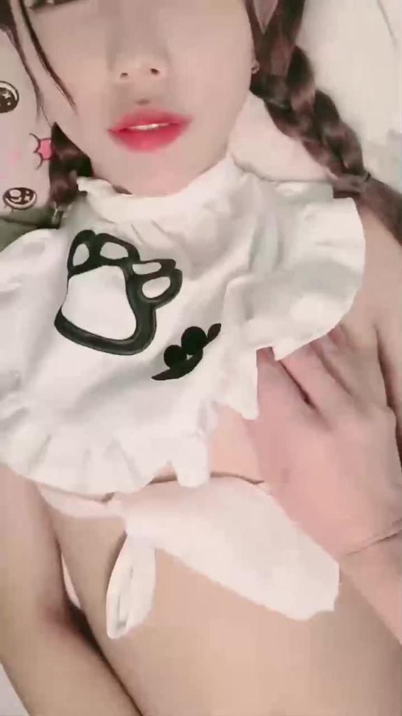 风骚女仆小婊妹全程露脸跟小哥激情啪啪口交大鸡巴舔蛋蛋样子好骚无毛白虎逼激情上位让小哥压在 预览截图 11