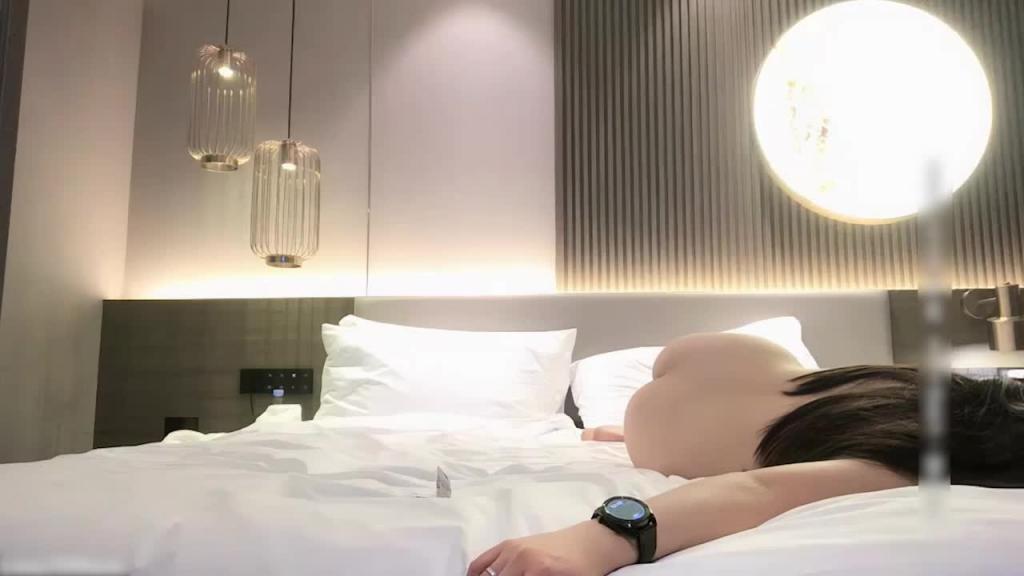 表面羞涩的长腿美女抓着强制打桩操刀美女怀疑人生大叫求饶 预览截图 7