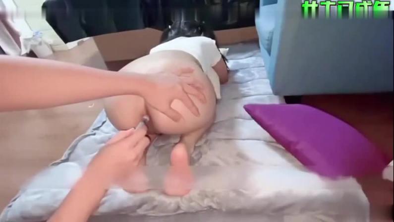 兄妹乱伦,玩弄肛门 预览截图 3