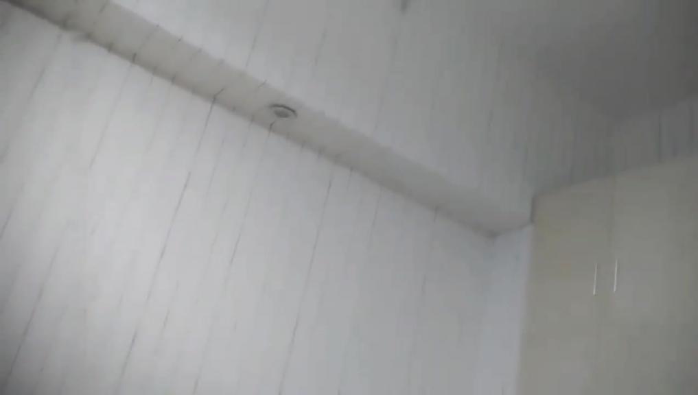 大一在校清纯学生妹JK装白色丝袜童颜巨乳超级白嫩要在沙发上操69姿势口交活(完) 预览截图 12